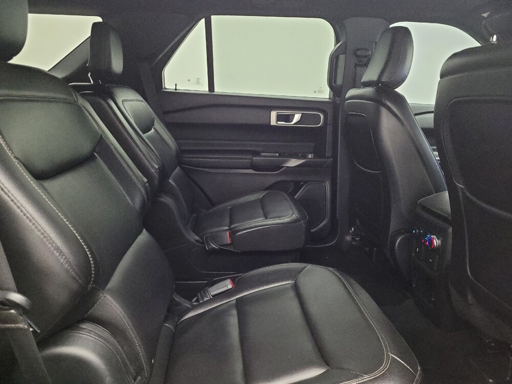 2020 Ford Explorer in Lexington, KY 40509 - 18129765 19