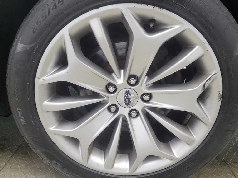 2019 Ford Taurus in Mishawaka, IN 46545 - 18129773 31