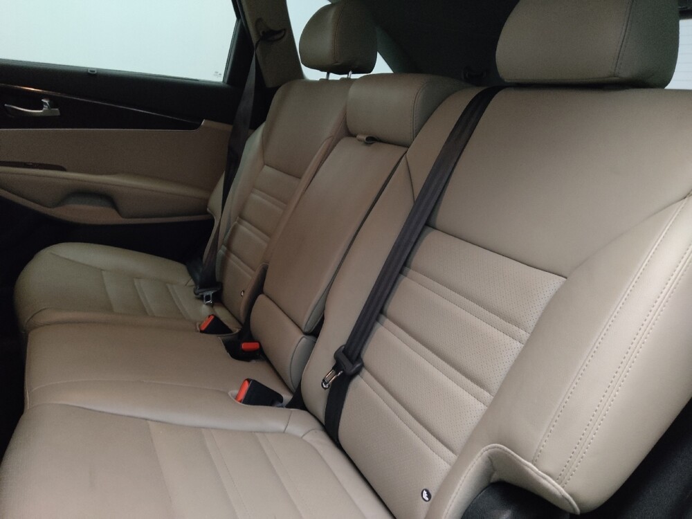 2017 Kia Sorento in Jackson, MS 39211 - 18129774 18