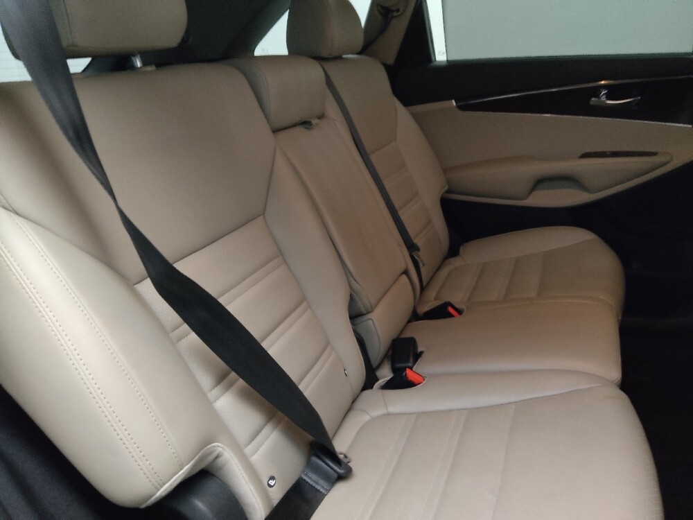 2017 Kia Sorento in Jackson, MS 39211 - 18129774 19