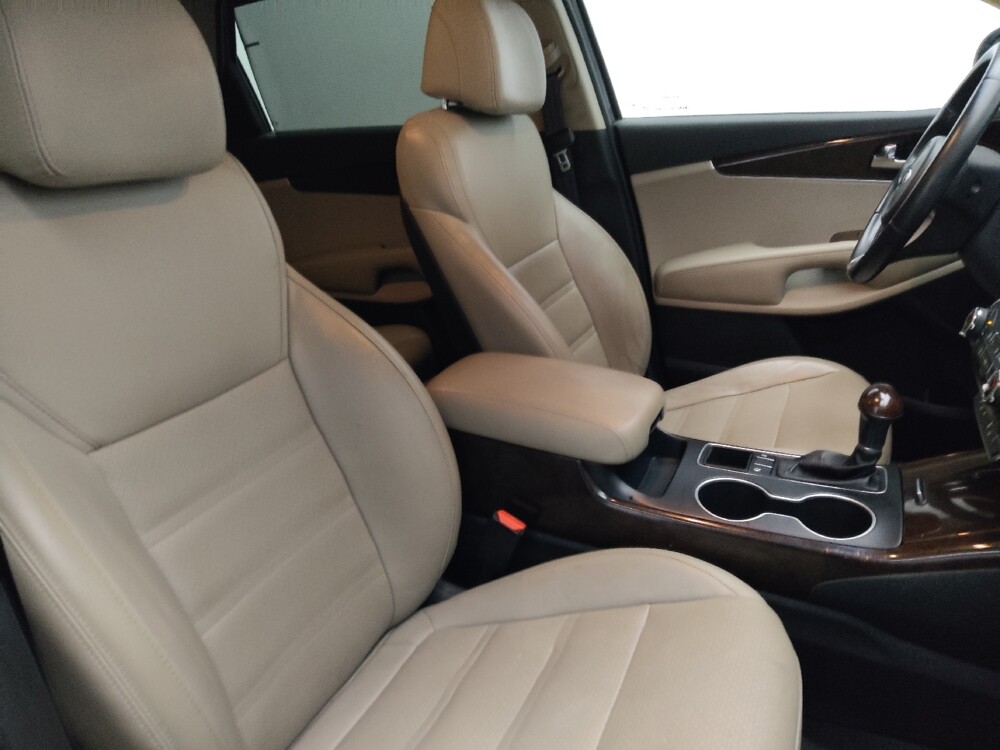 2017 Kia Sorento in Jackson, MS 39211 - 18129774 21