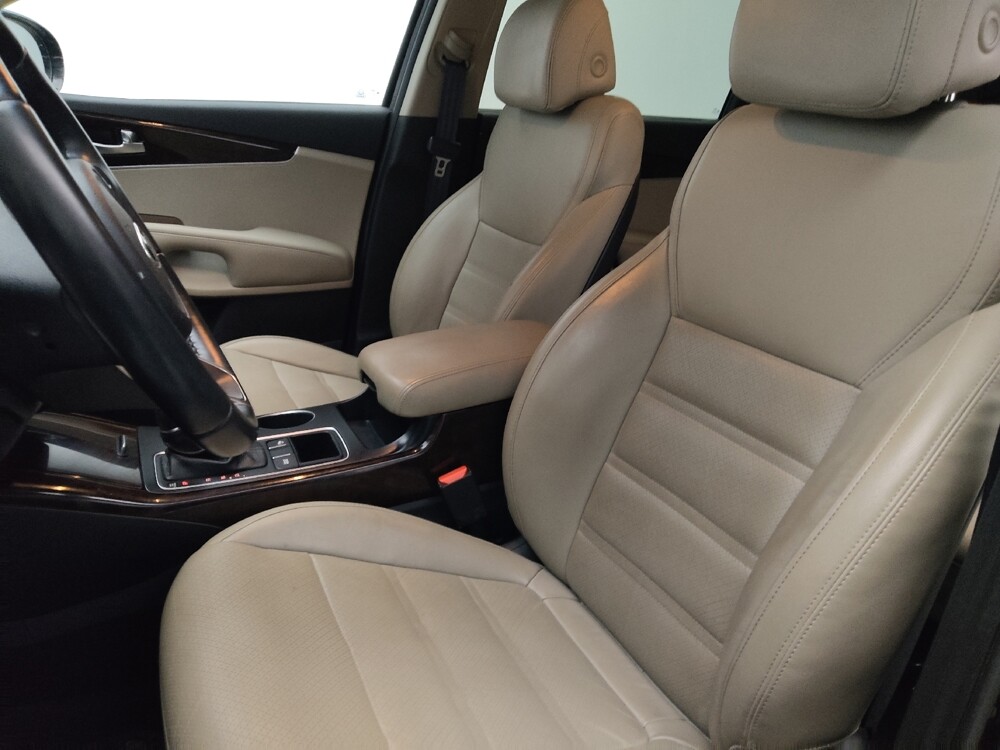 2017 Kia Sorento in Jackson, MS 39211 - 18129774 17