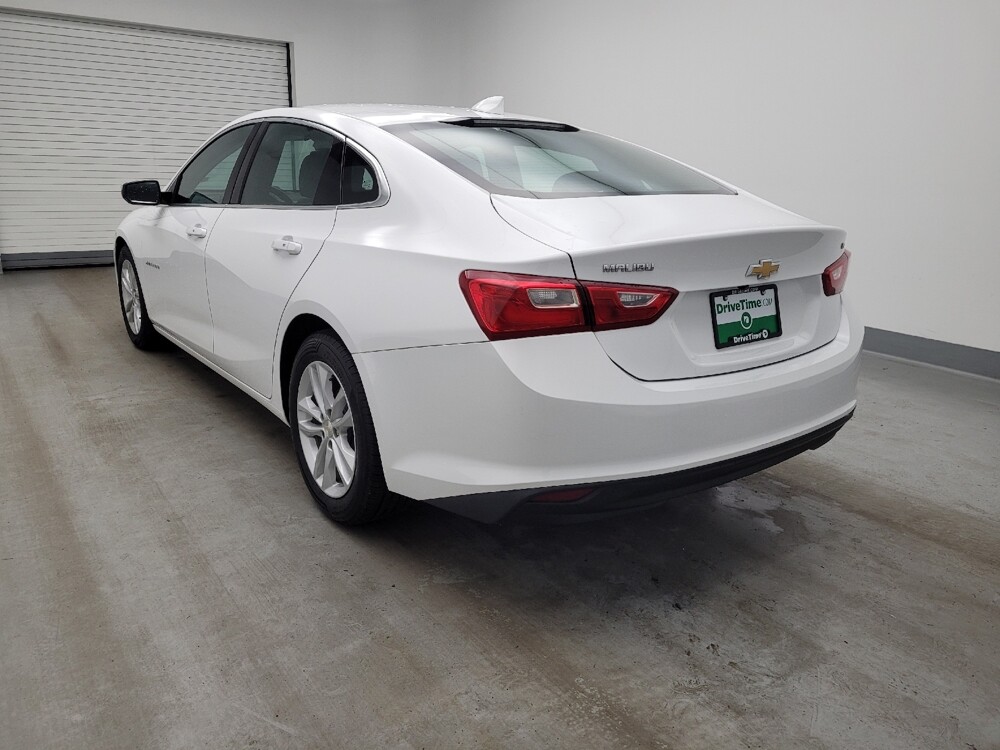 2018 Chevrolet Malibu in Fairfield, OH 45014 - 18129777 3