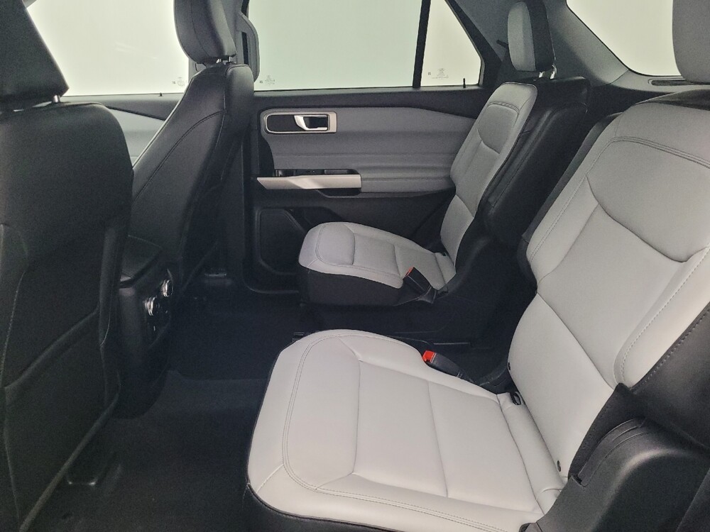 2021 Ford Explorer in Jacksonville, FL 32210 - 18129779 18