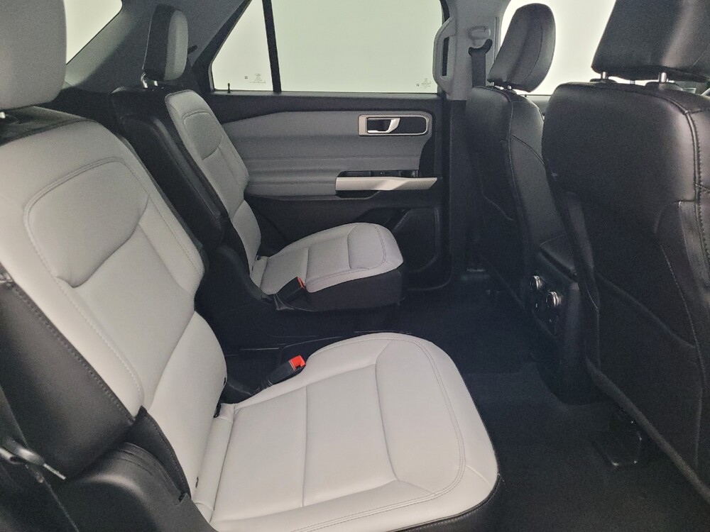 2021 Ford Explorer in Jacksonville, FL 32210 - 18129779 19
