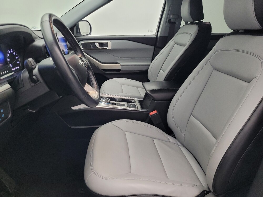 2021 Ford Explorer in Jacksonville, FL 32210 - 18129779 17