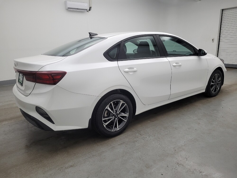 2024 Kia Forte in Fairfield, OH 45014 - 18129781 10