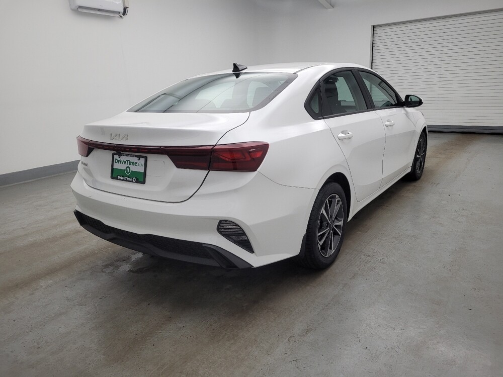 2024 Kia Forte in Fairfield, OH 45014 - 18129781 9