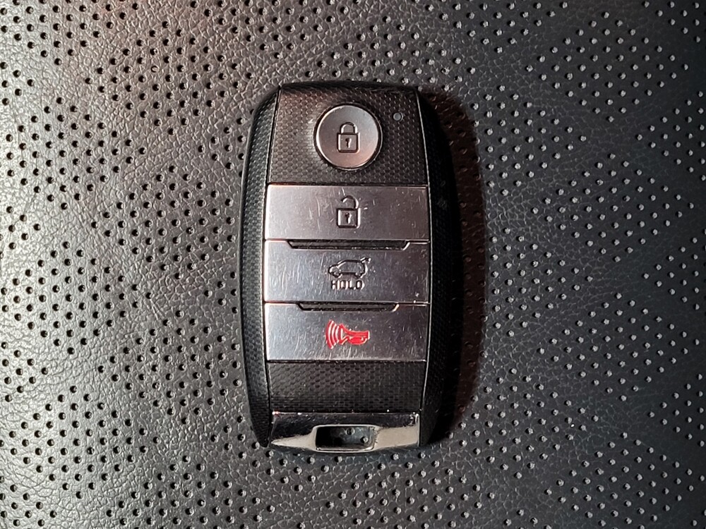 2018 Kia Sportage in Orlando, FL 32808 - 18129782 32