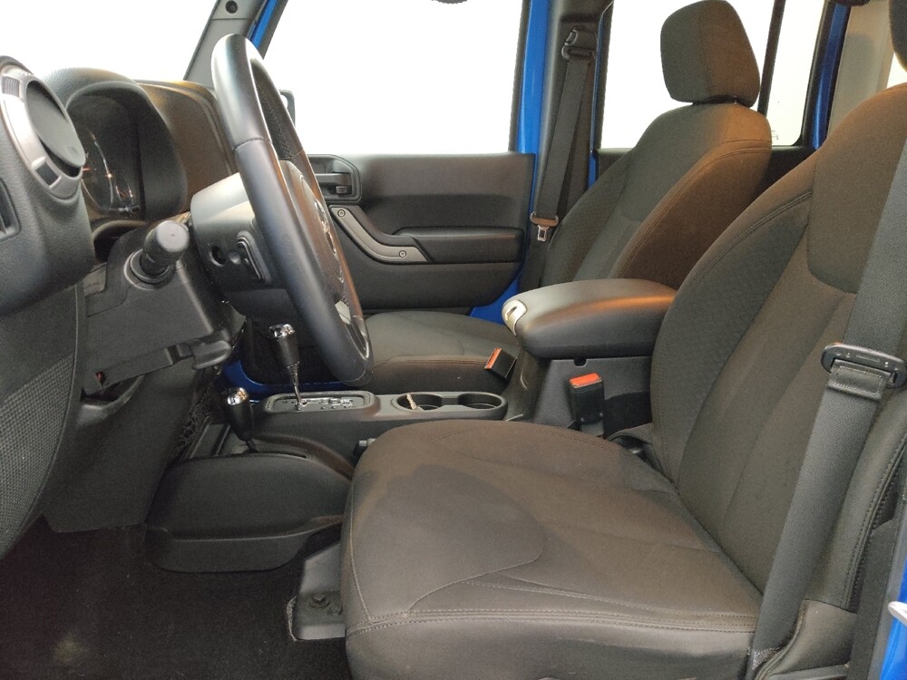 2015 Jeep Wrangler in Ocala, FL 34471 - 18129783 17