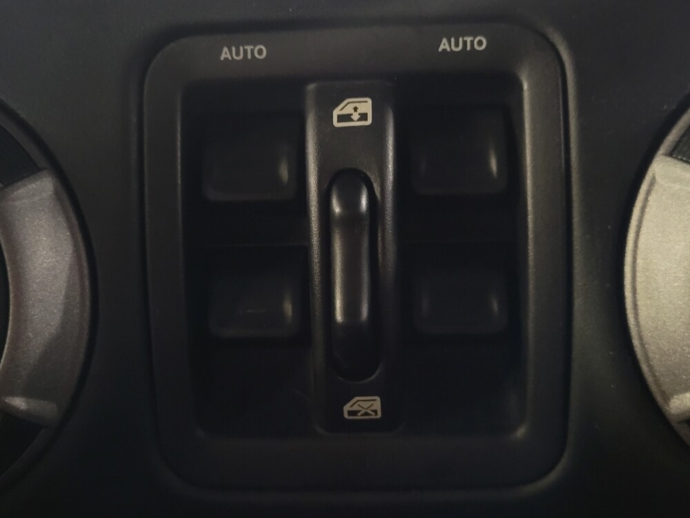 2015 Jeep Wrangler in Ocala, FL 34471 - 18129783 27