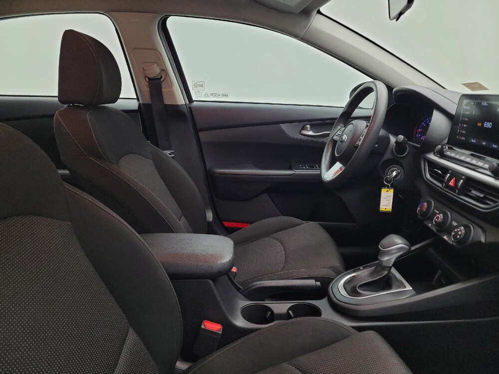 2020 Kia Forte in Maple Heights, OH 44137 - 18129786 21