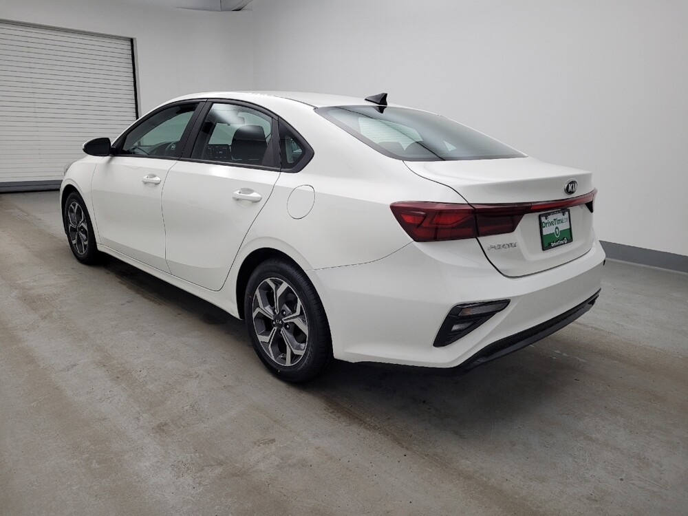2020 Kia Forte in Maple Heights, OH 44137 - 18129786 5