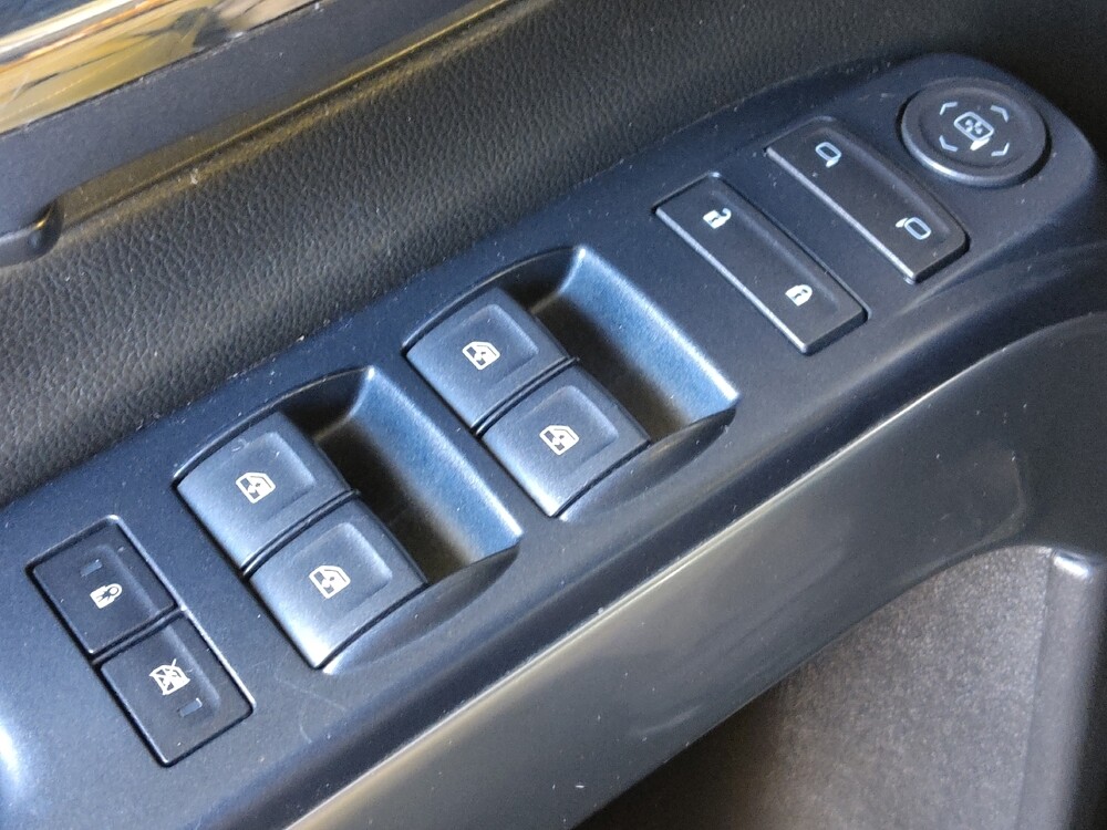 2017 Chevrolet Silverado 1500 in Baton Rouge, LA 70816 - 18129793 27