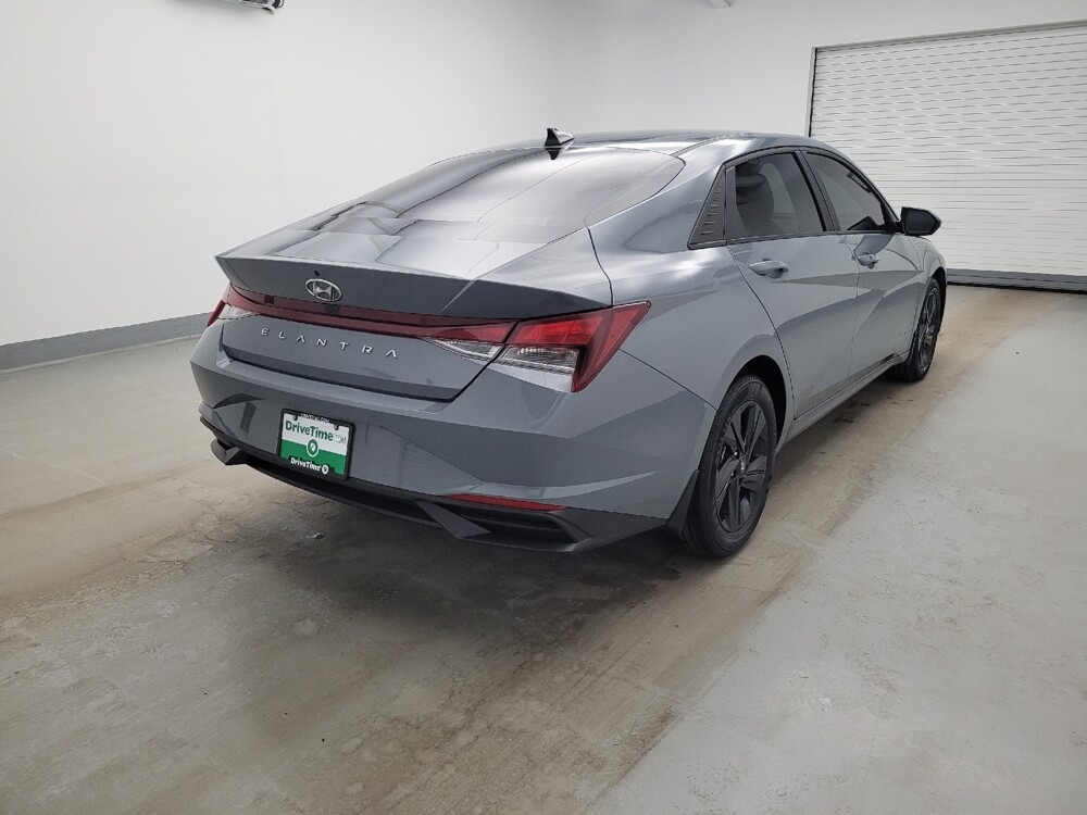 2022 Hyundai Elantra in Maple Heights, OH 44137 - 18129795 9