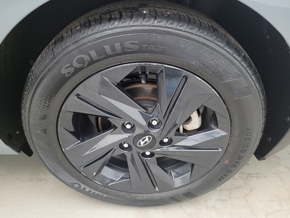 2022 Hyundai Elantra in Maple Heights, OH 44137 - 18129795 31