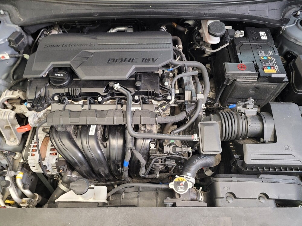 2022 Hyundai Elantra in Maple Heights, OH 44137 - 18129795 30