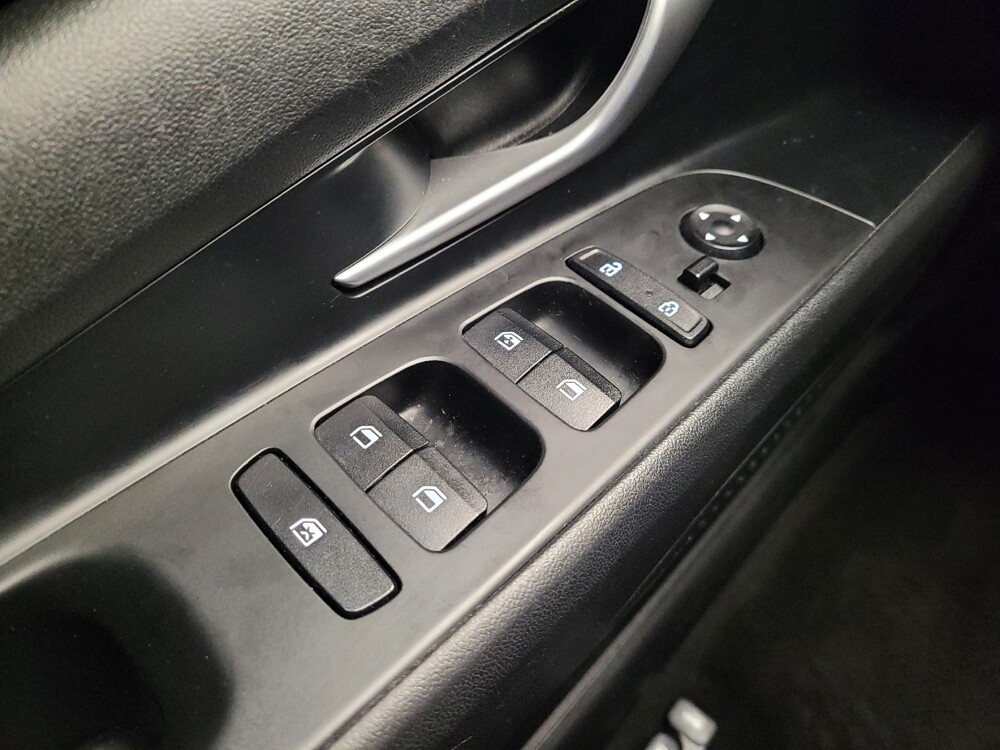 2022 Hyundai Elantra in Maple Heights, OH 44137 - 18129795 27