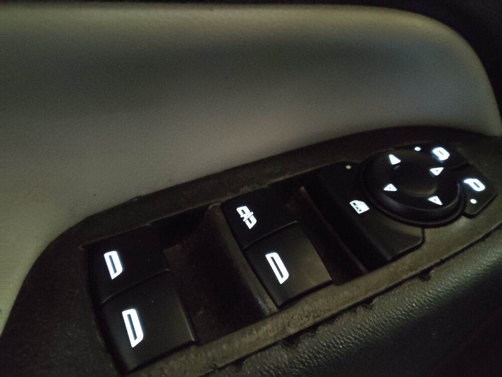 2021 Chevrolet Equinox in Greenville, SC 29607 - 18129803 27