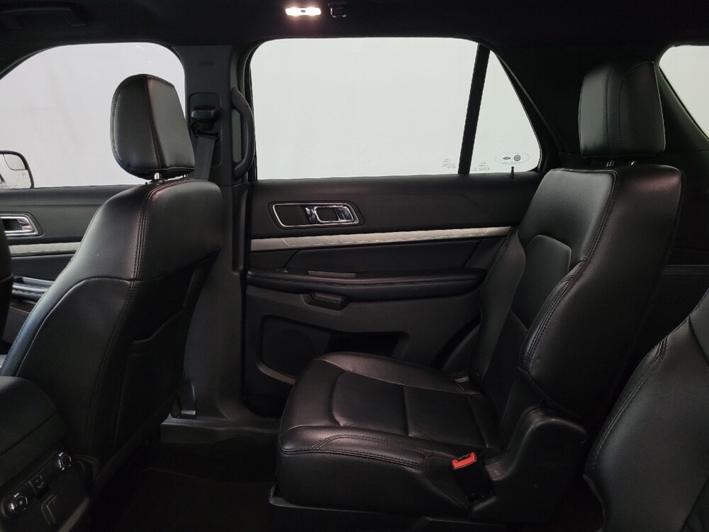 2018 Ford Explorer in Langhorne, PA 19047 - 18129810 18
