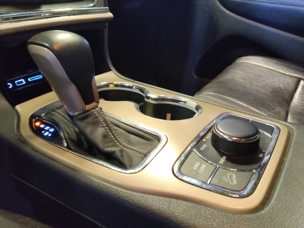 2017 Jeep Grand Cherokee in Phoenix, AZ 85022 - 18129811 26