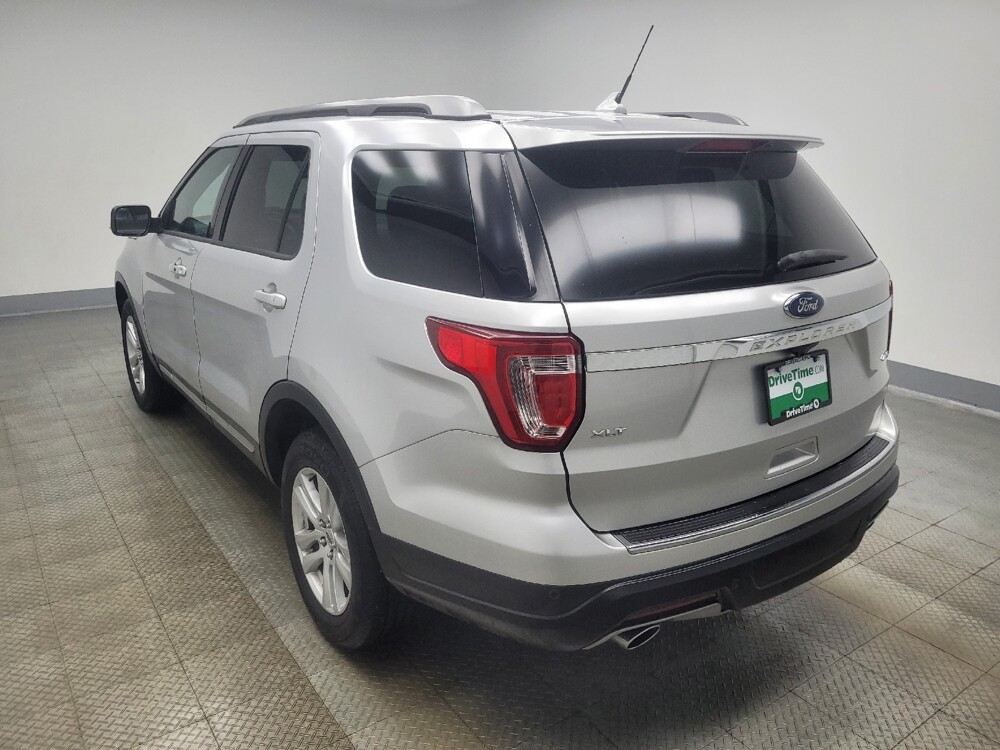 2018 Ford Explorer in Indianapolis, IN 46219 - 18129815 5