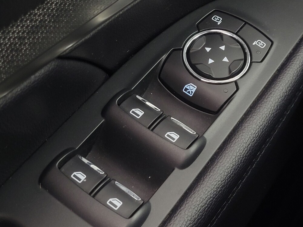 2018 Ford Explorer in Indianapolis, IN 46219 - 18129815 27