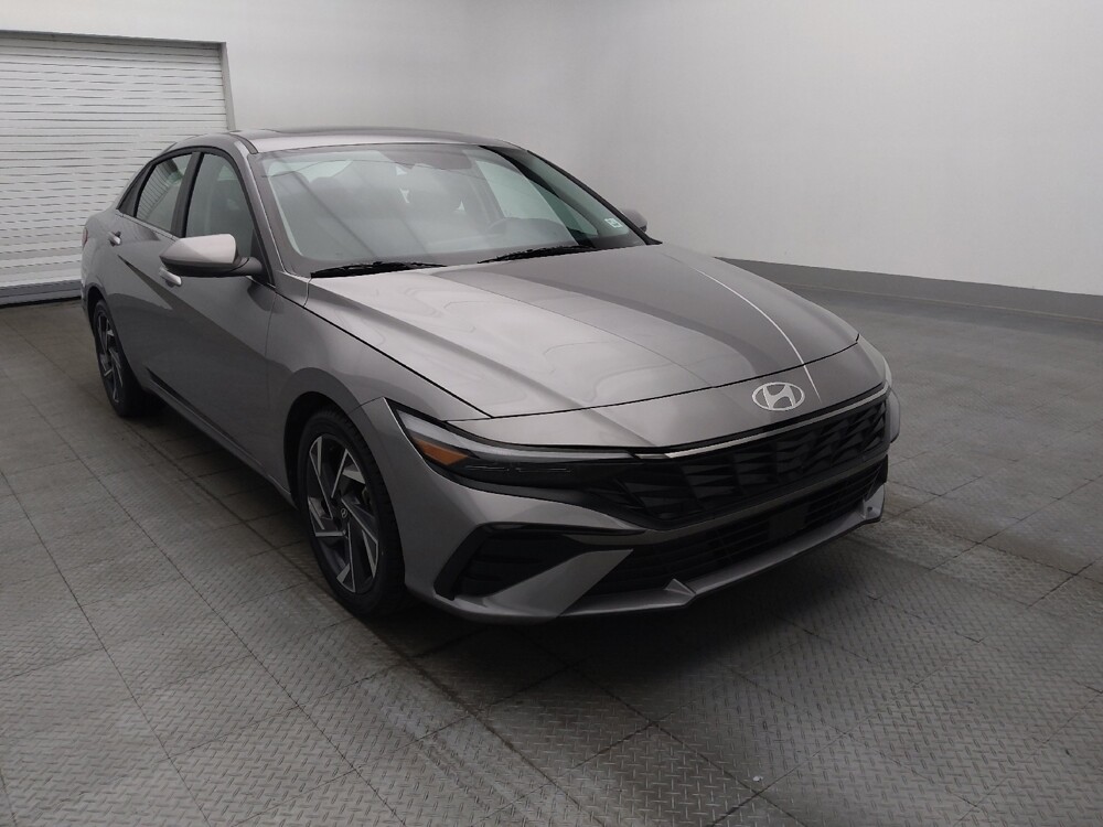 2025 Hyundai Elantra in Gainesville, FL 32609 - 18129818 13