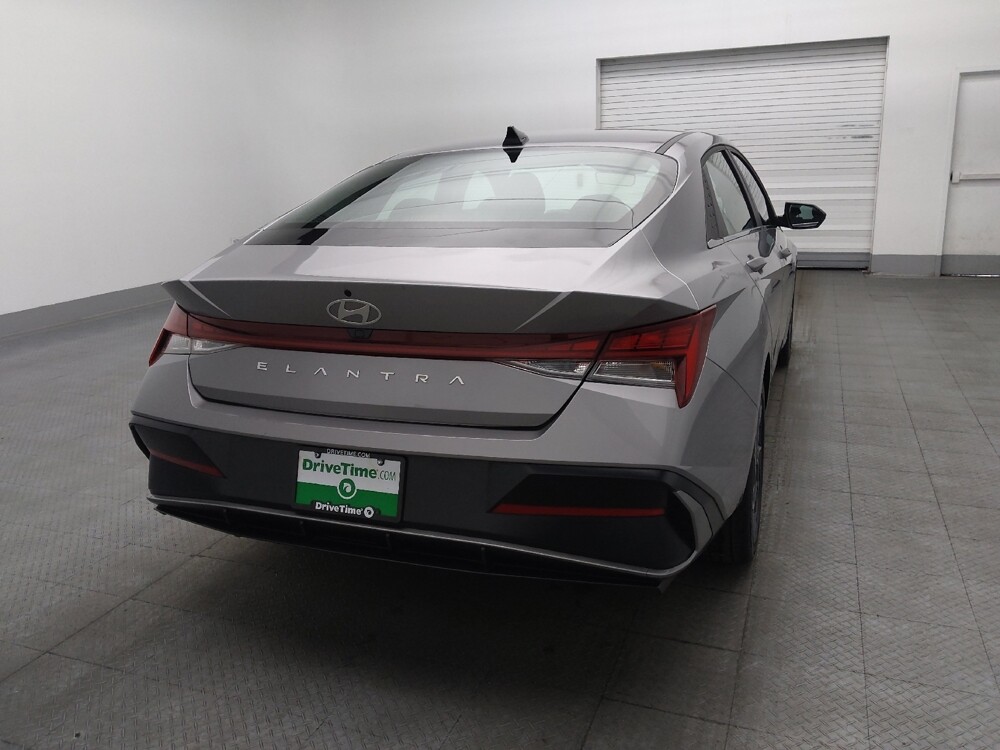 2025 Hyundai Elantra in Gainesville, FL 32609 - 18129818 7