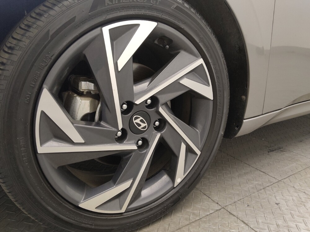 2025 Hyundai Elantra in Gainesville, FL 32609 - 18129818 31