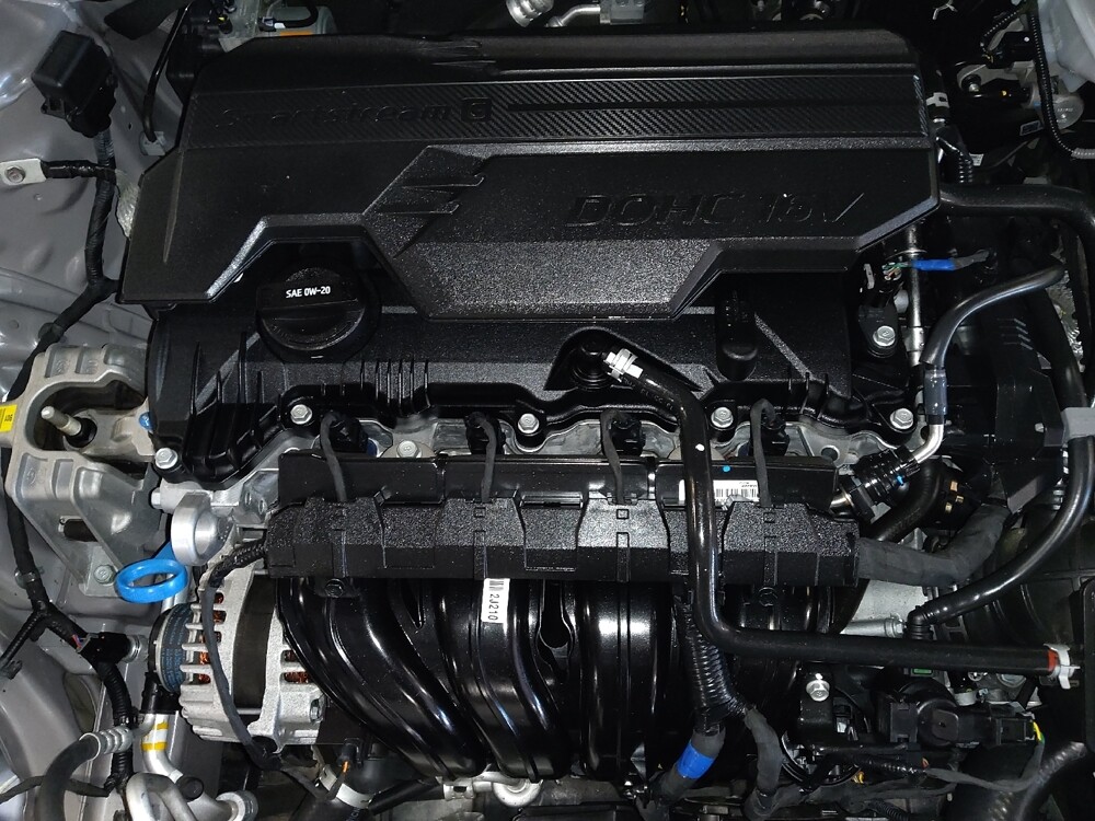 2025 Hyundai Elantra in Gainesville, FL 32609 - 18129818 30