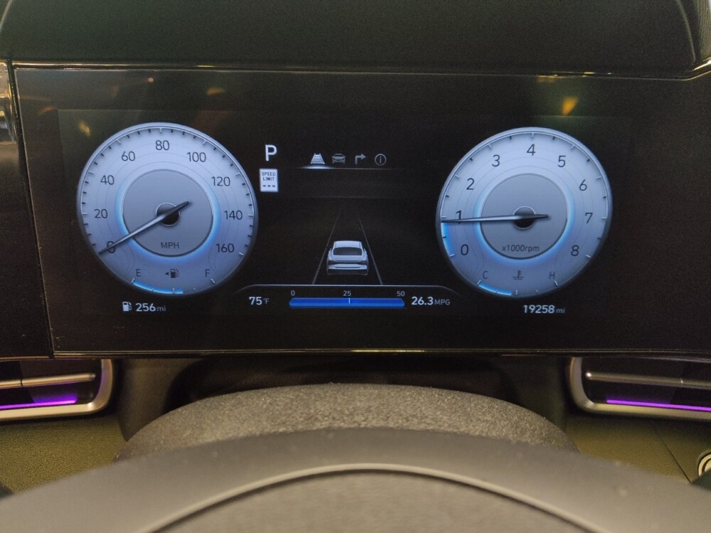 2025 Hyundai Elantra in Gainesville, FL 32609 - 18129818 23