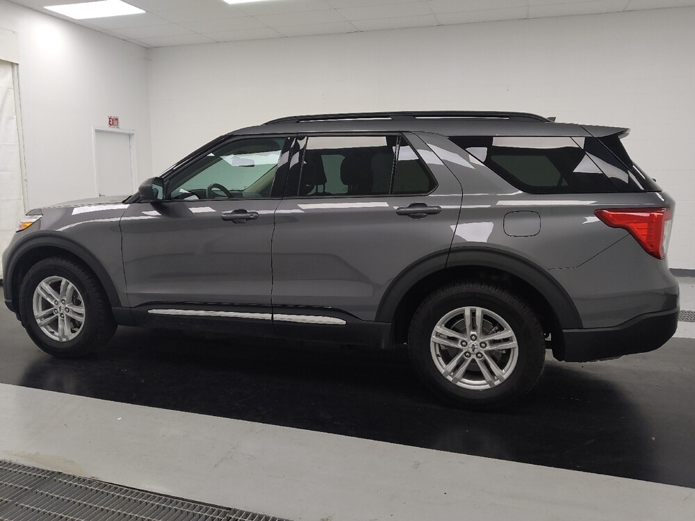 2022 Ford Explorer in St. Louis, MO 63136 - 18129819 3