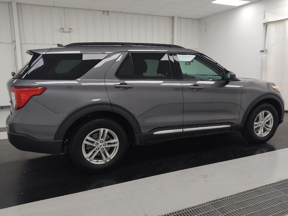 2022 Ford Explorer in St. Louis, MO 63136 - 18129819 10