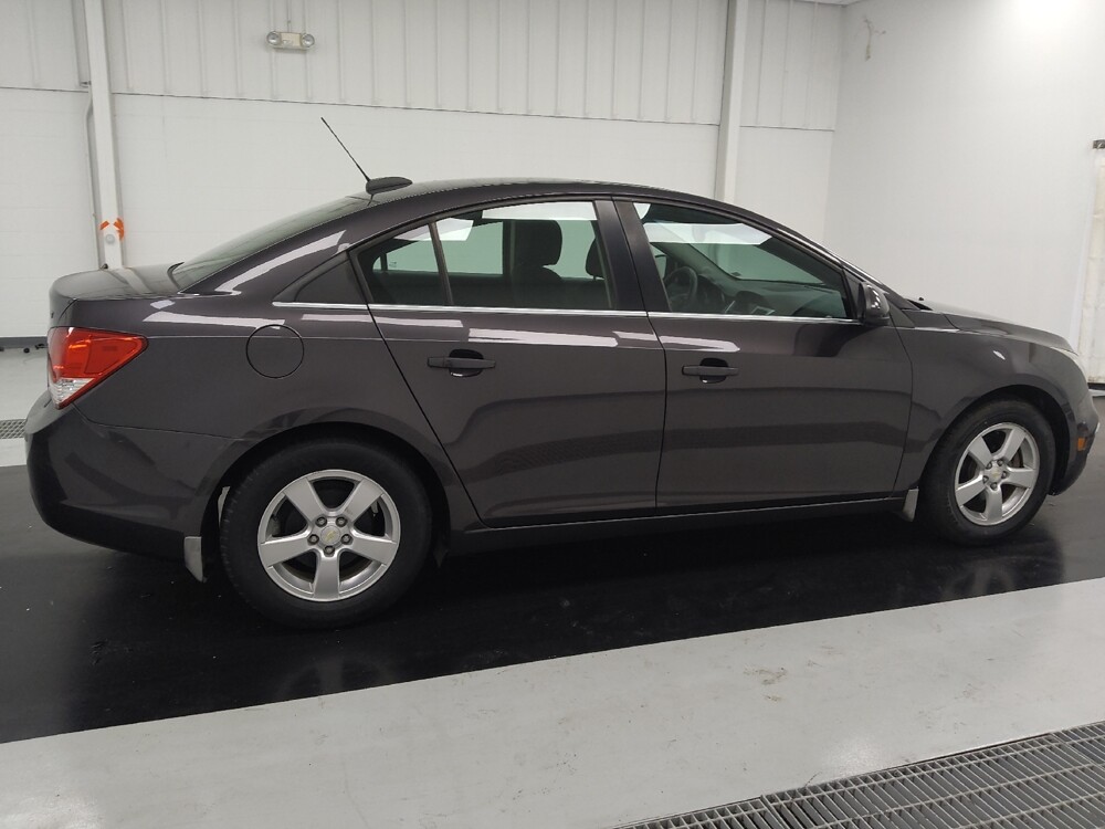 2016 Chevrolet Cruze in St. Louis, MO 63136 - 18129820 10