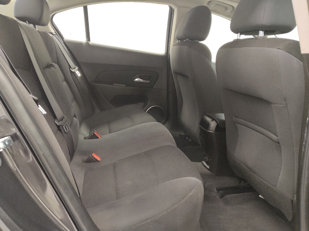 2016 Chevrolet Cruze in St. Louis, MO 63136 - 18129820 19