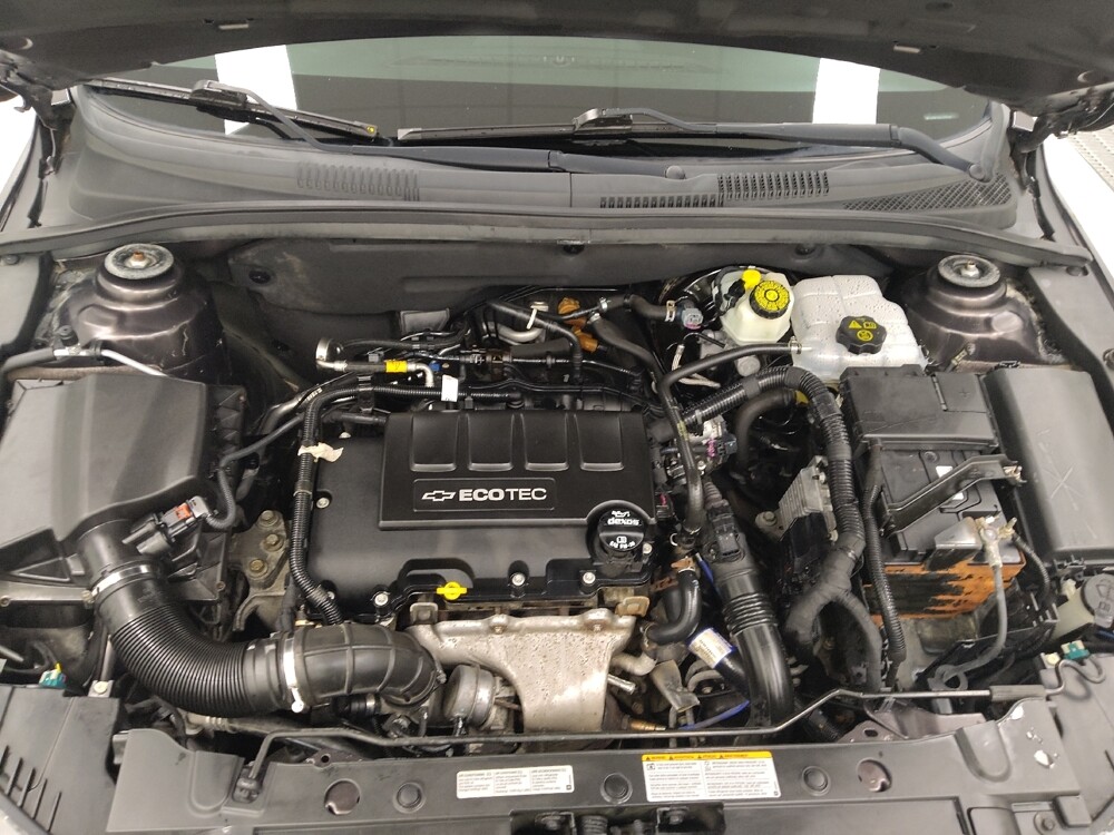 2016 Chevrolet Cruze in St. Louis, MO 63136 - 18129820 30