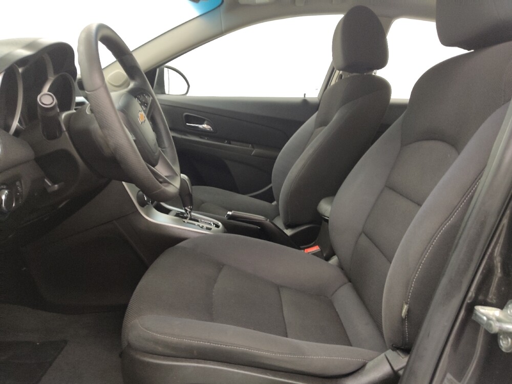 2016 Chevrolet Cruze in St. Louis, MO 63136 - 18129820 17