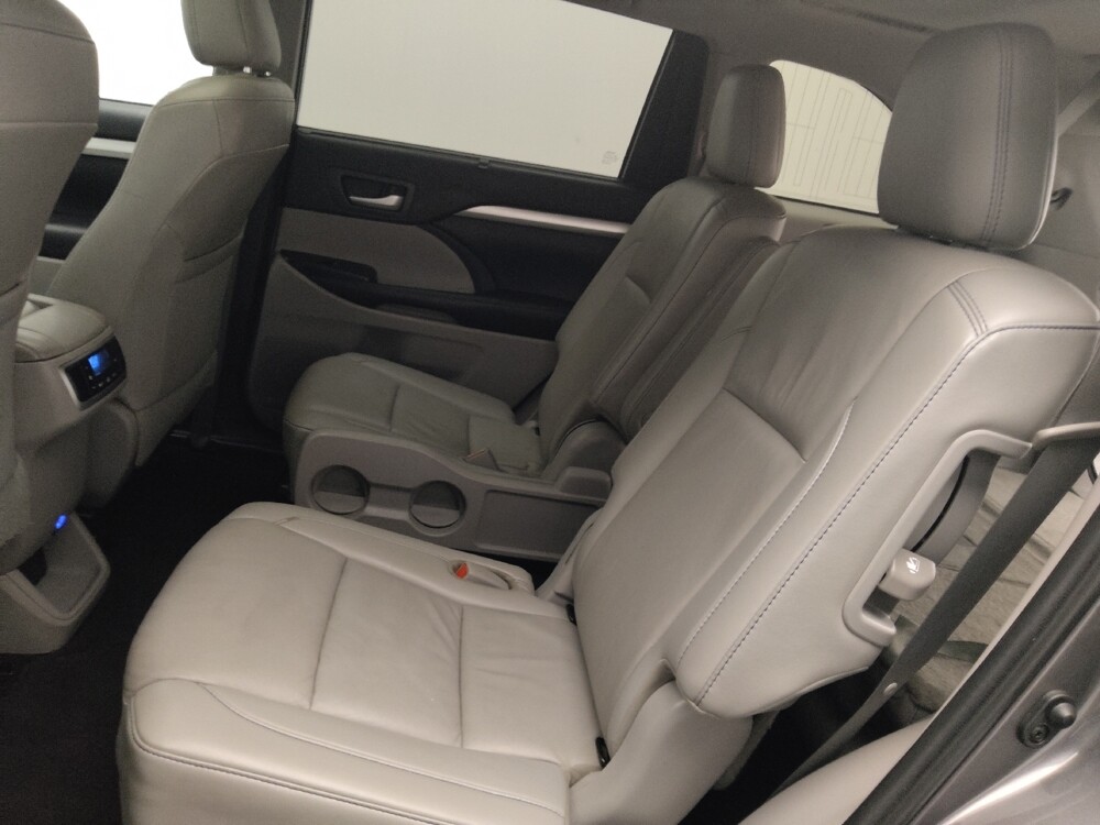2019 Toyota Highlander in Augusta, GA 30907 - 18129826 18