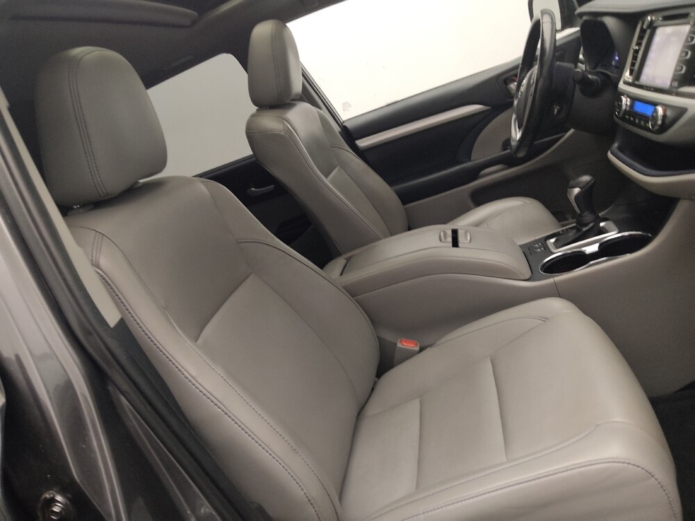 2019 Toyota Highlander in Augusta, GA 30907 - 18129826 21