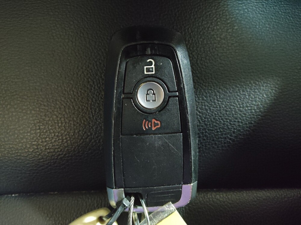 2020 Ford Edge in Live Oak, TX 78233 - 18129828 32