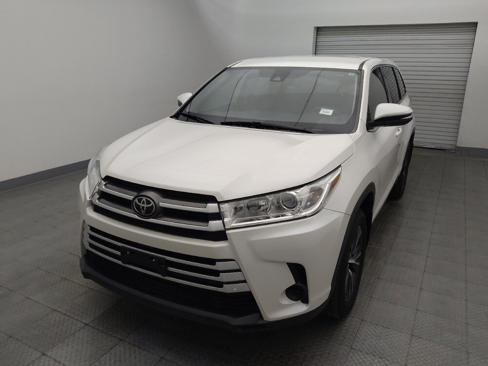 2019 Toyota Highlander in Houston, TX 77074 - 18129829 15
