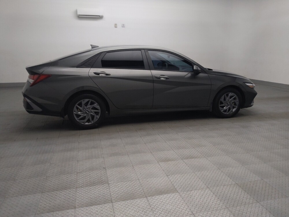 2024 Hyundai Elantra in Round Rock, TX 78664 - 18129830 10