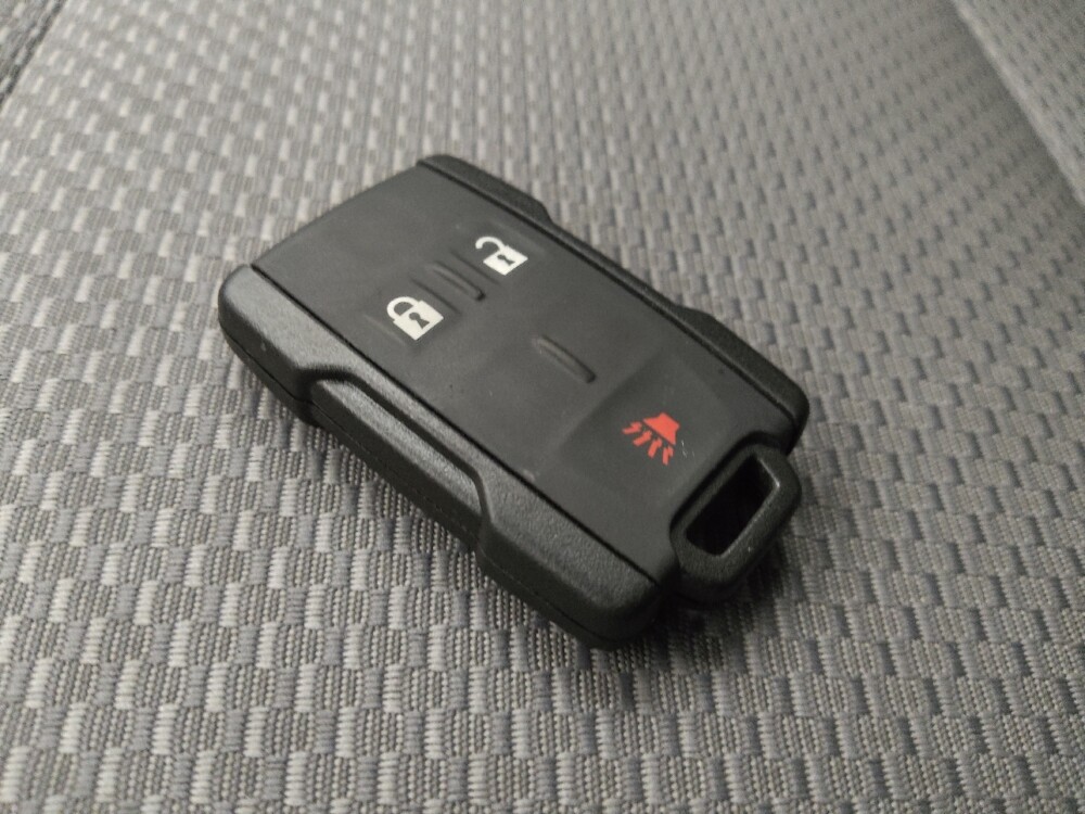 2015 Chevrolet Silverado 1500 in Phoenix, AZ 85015 - 18129835 32