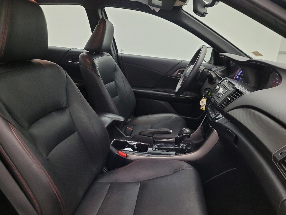 2017 Honda Accord in Tucson, AZ 85705 - 18129836 21