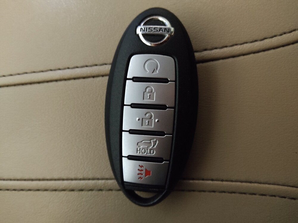 2018 Nissan Rogue in Greenville, SC 29607 - 18129841 32