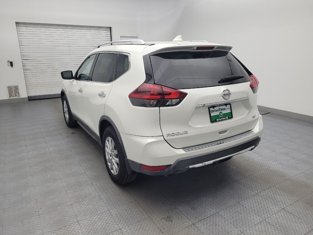 2018 Nissan Rogue in Greenville, SC 29607 - 18129841 5