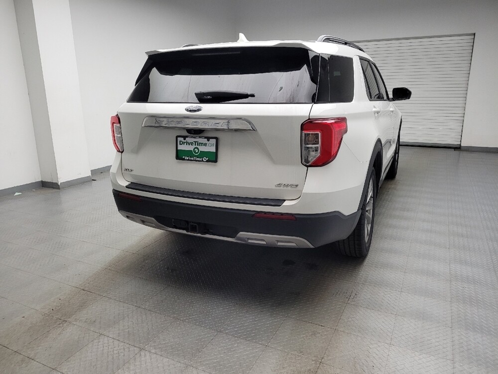 2022 Ford Explorer in Taylor, MI 48180 - 18129846 7
