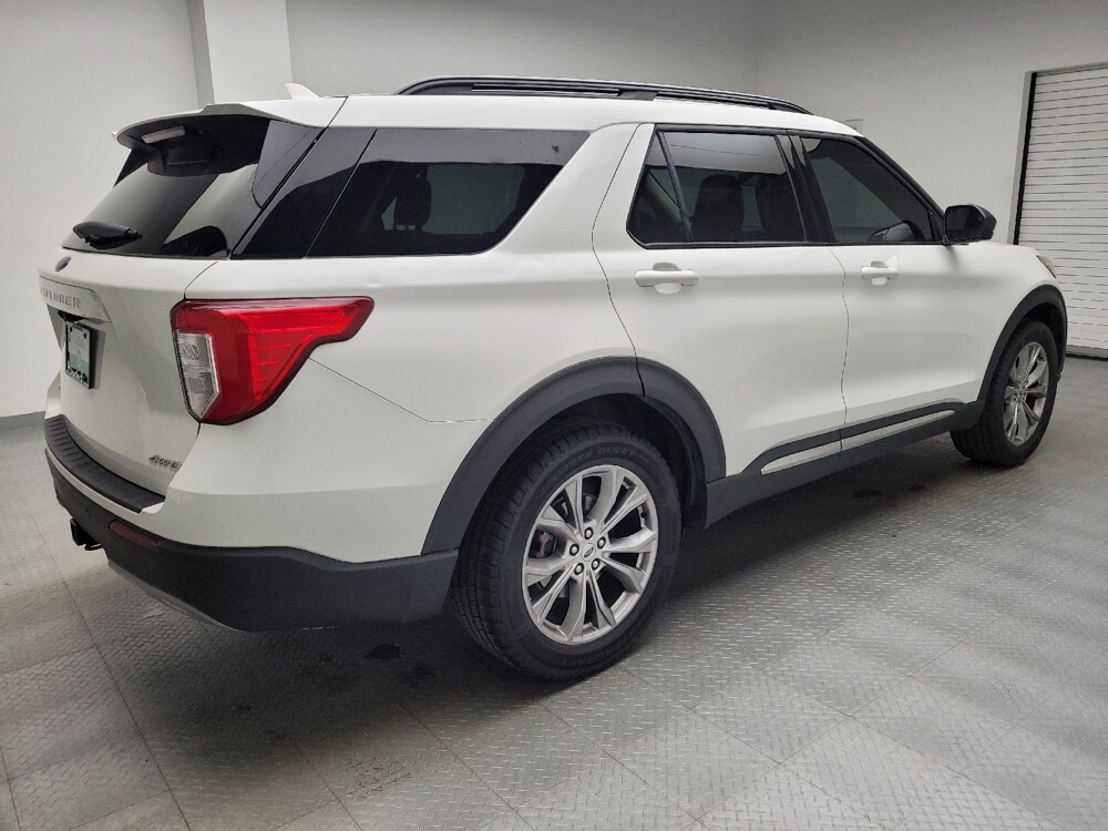 2022 Ford Explorer in Taylor, MI 48180 - 18129846 10
