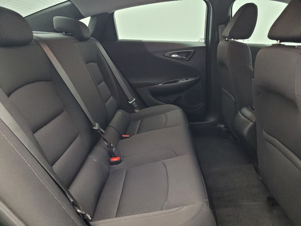 2021 Chevrolet Malibu in Raleigh, NC 27604 - 18129847 19